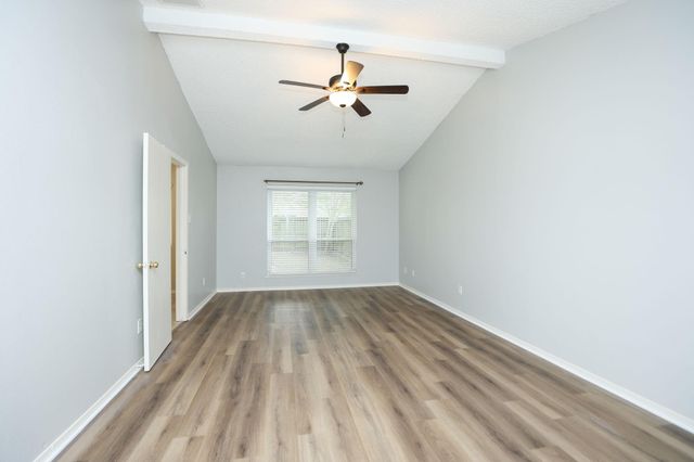 9511 Charter Ridge Drive, Houston, TX 77070