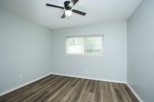 9511 Charter Ridge Drive, Houston, TX 77070