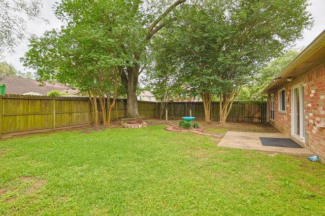 9511 Charter Ridge Drive, Houston, TX 77070