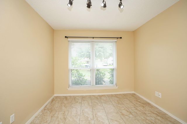9511 Charter Ridge Drive, Houston, TX 77070