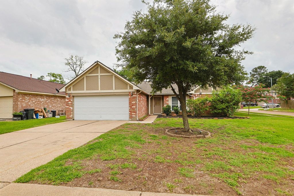 9511 Charter Ridge Drive, Houston, TX 77070