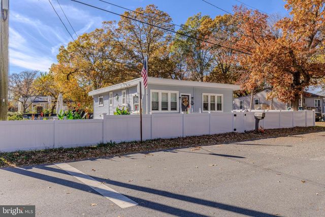 226 E NEW YORK AVE, Villas, NJ 08251