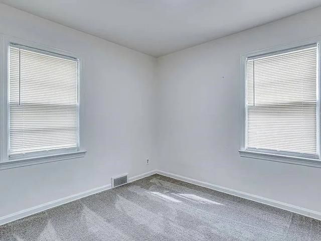 6142 E Harry St, Wichita, KS 67218