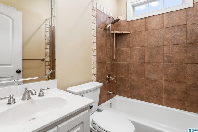 5001 GIHON CIRCLE, Trussville, AL 35235