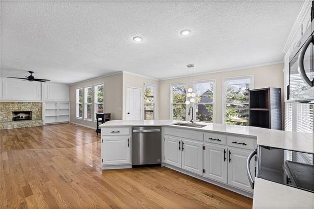 13001 Slater Street, Overland Park, KS 66213