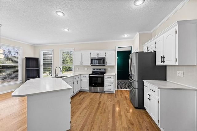13001 Slater Street, Overland Park, KS 66213