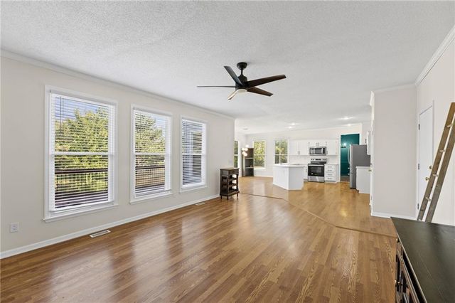 13001 Slater Street, Overland Park, KS 66213
