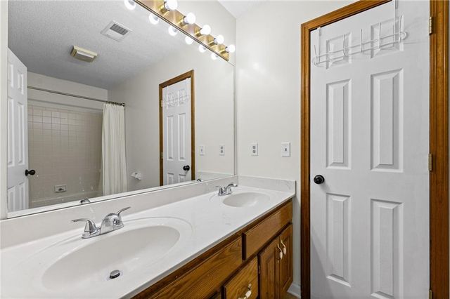 13001 Slater Street, Overland Park, KS 66213