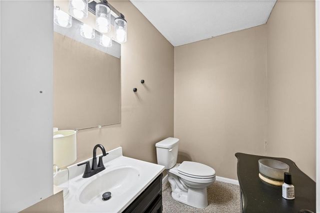 13001 Slater Street, Overland Park, KS 66213