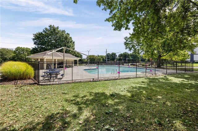 13001 Slater Street, Overland Park, KS 66213
