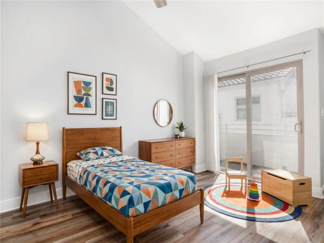 301 Kansas C, El Segundo, CA 90245