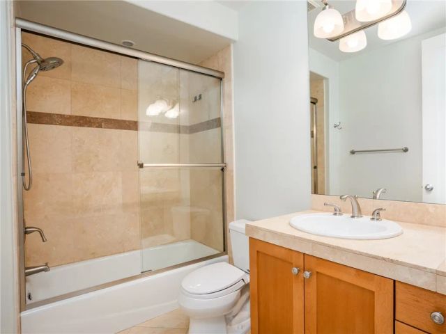 301 Kansas C, El Segundo, CA 90245