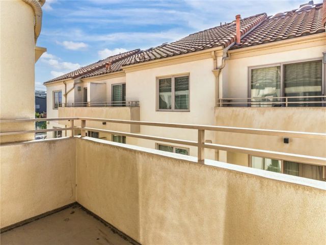 301 Kansas C, El Segundo, CA 90245