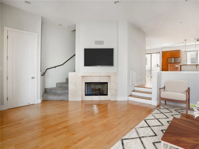 301 Kansas C, El Segundo, CA 90245