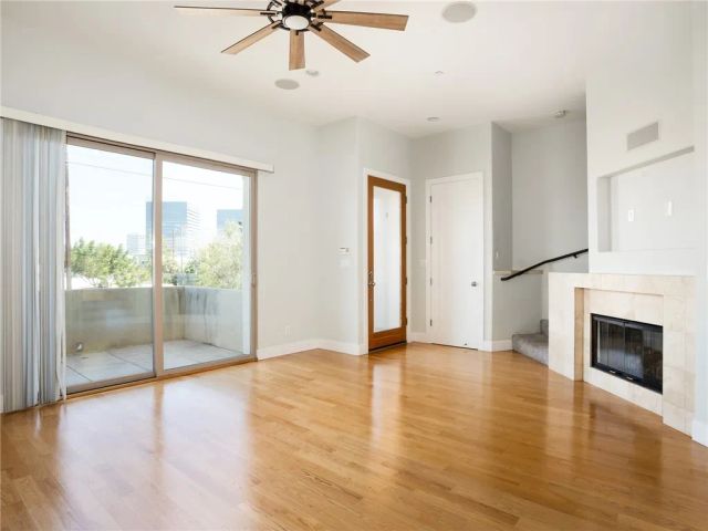 301 Kansas C, El Segundo, CA 90245