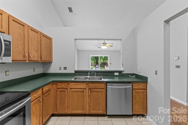 8455 Angwin Place, Charlotte, NC 28262