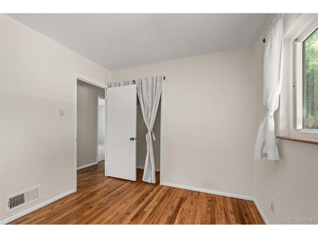 3201 S Glencoe St, Denver, CO 80222