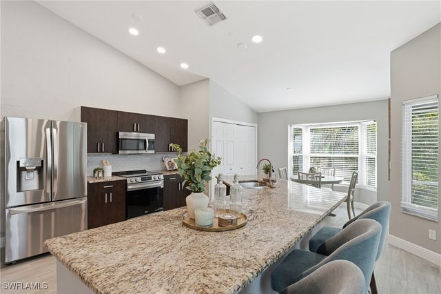 1429 Monarch CIR, Naples, FL 34116