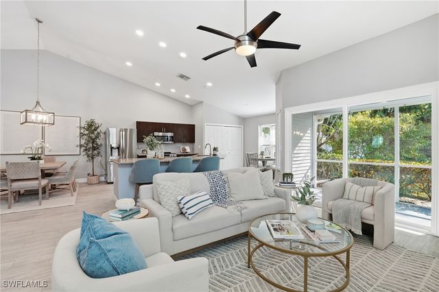 1429 Monarch CIR, Naples, FL 34116