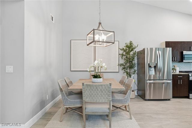 1429 Monarch CIR, Naples, FL 34116