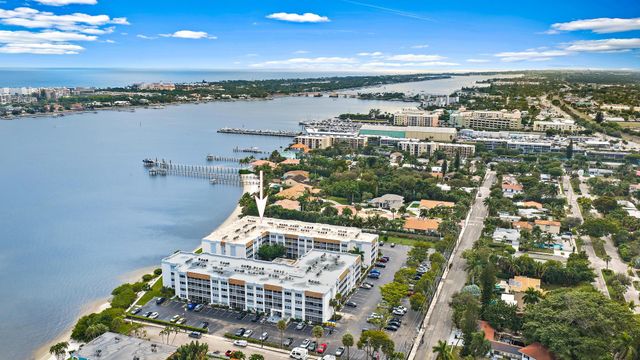 1516 S Lakeside Drive 207, Lake Worth Beach, FL 33460