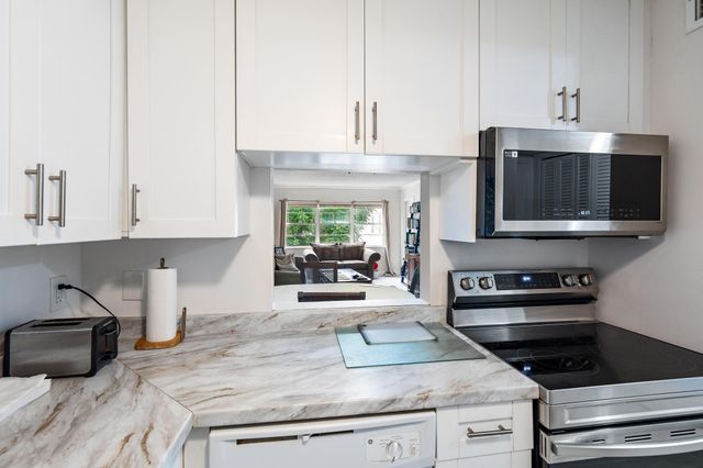 1516 S Lakeside Drive 207, Lake Worth Beach, FL 33460