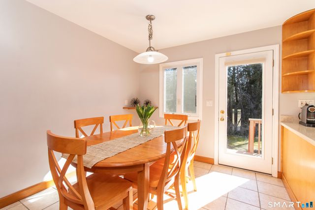 14 Watrous Lane, Woodbridge, CT 06525