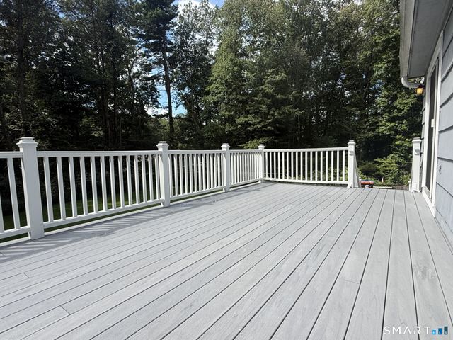 14 Watrous Lane, Woodbridge, CT 06525