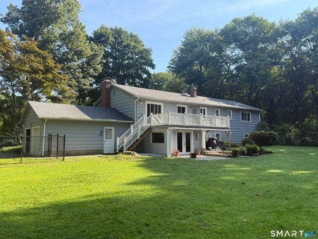 14 Watrous Lane, Woodbridge, CT 06525