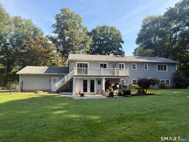 14 Watrous Lane, Woodbridge, CT 06525