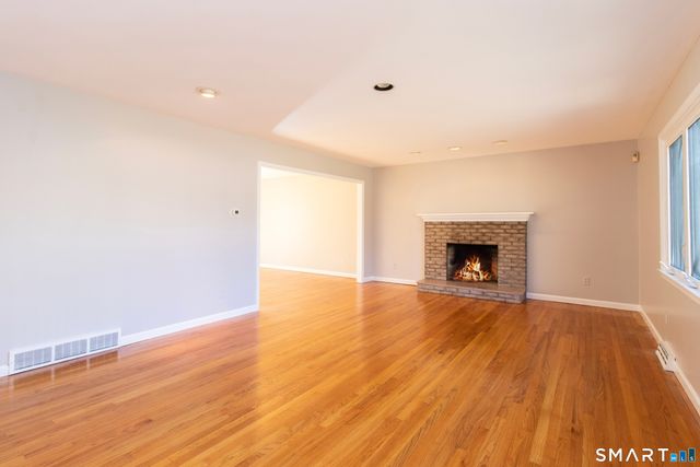14 Watrous Lane, Woodbridge, CT 06525
