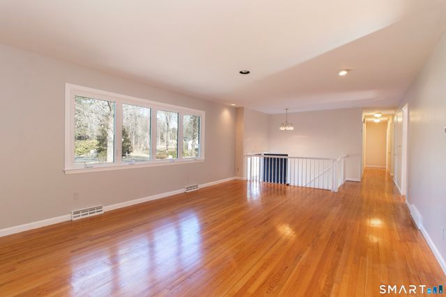 14 Watrous Lane, Woodbridge, CT 06525