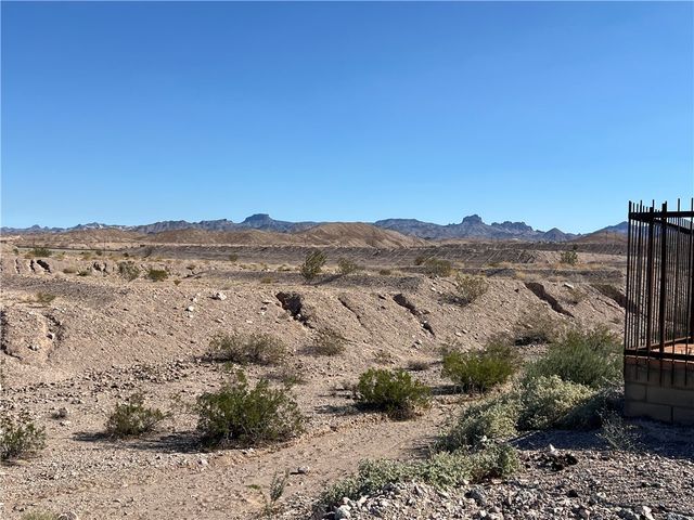 2709 Port Isabel Way, Bullhead City, AZ 86429