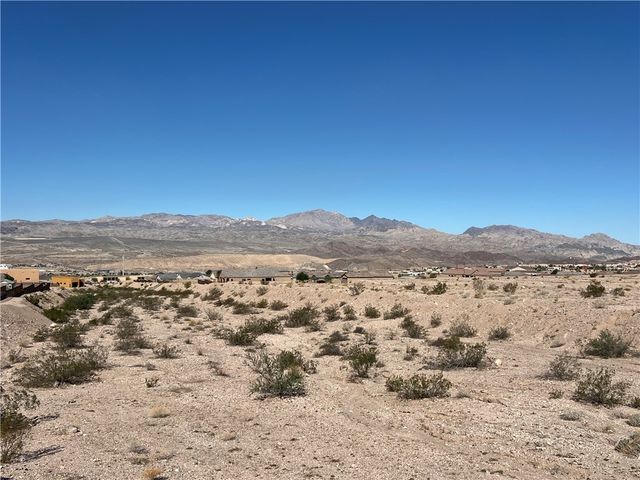 2709 Port Isabel Way, Bullhead City, AZ 86429