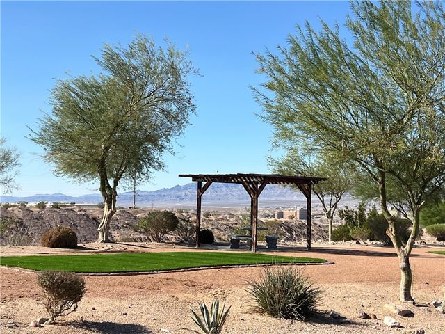 2709 Port Isabel Way, Bullhead City, AZ 86429