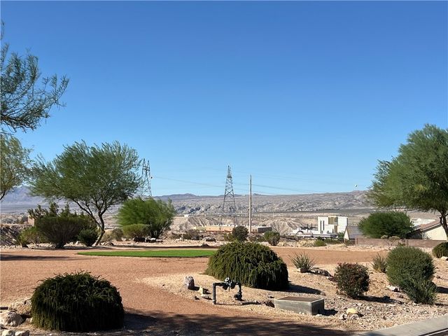 2709 Port Isabel Way, Bullhead City, AZ 86429