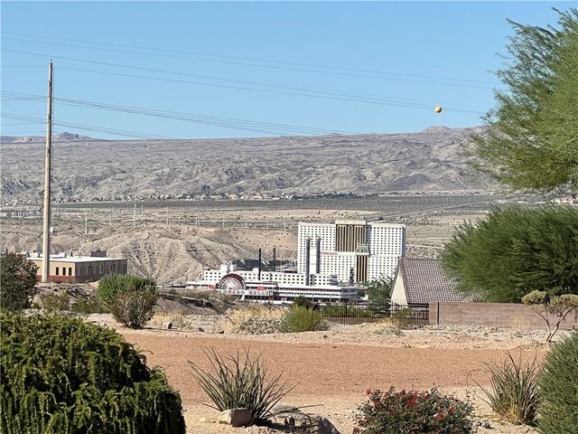 2709 Port Isabel Way, Bullhead City, AZ 86429