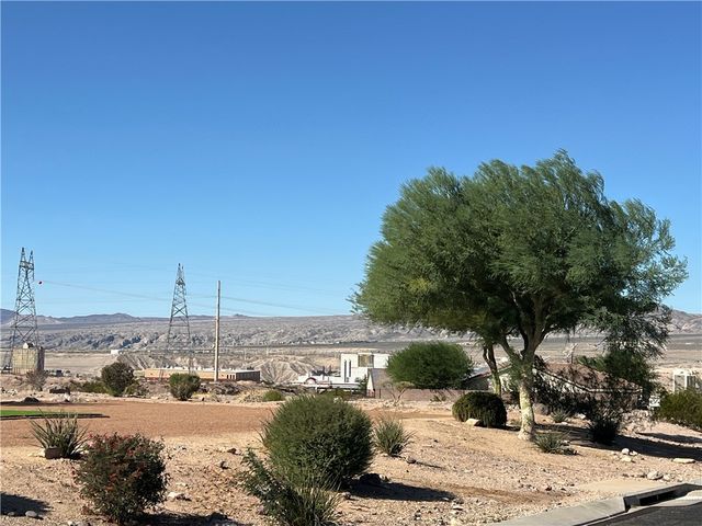 2709 Port Isabel Way, Bullhead City, AZ 86429