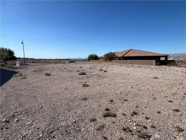 2709 Port Isabel Way, Bullhead City, AZ 86429