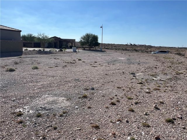 2709 Port Isabel Way, Bullhead City, AZ 86429