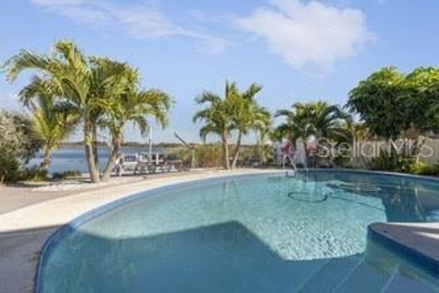 10574 98TH TERRACE, Seminole, FL 33772