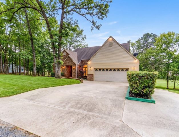 120 Pineapple Drive, Hot Springs, AR 71913