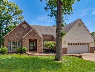 120 Pineapple Drive, Hot Springs, AR 71913