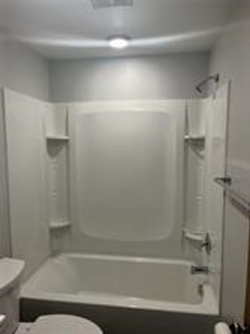 218 Bronx Ave 1, West View, PA 15229