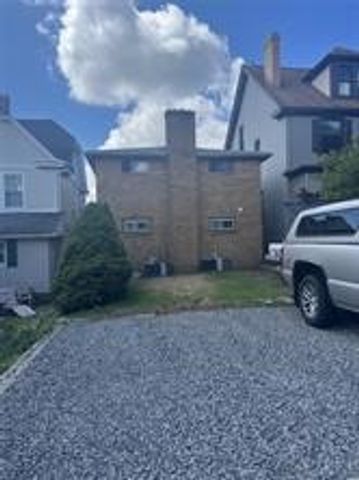 218 Bronx Ave 1, West View, PA 15229