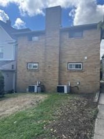 218 Bronx Ave 1, West View, PA 15229