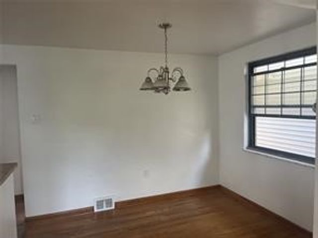 218 Bronx Ave 1, West View, PA 15229