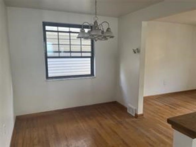 218 Bronx Ave 1, West View, PA 15229