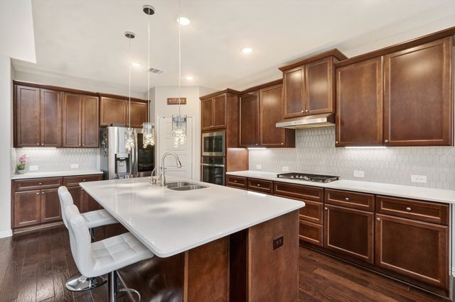 2316 Pinehurst Drive, Little Elm, TX 75036