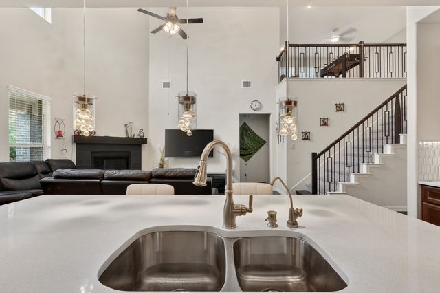 2316 Pinehurst Drive, Little Elm, TX 75036